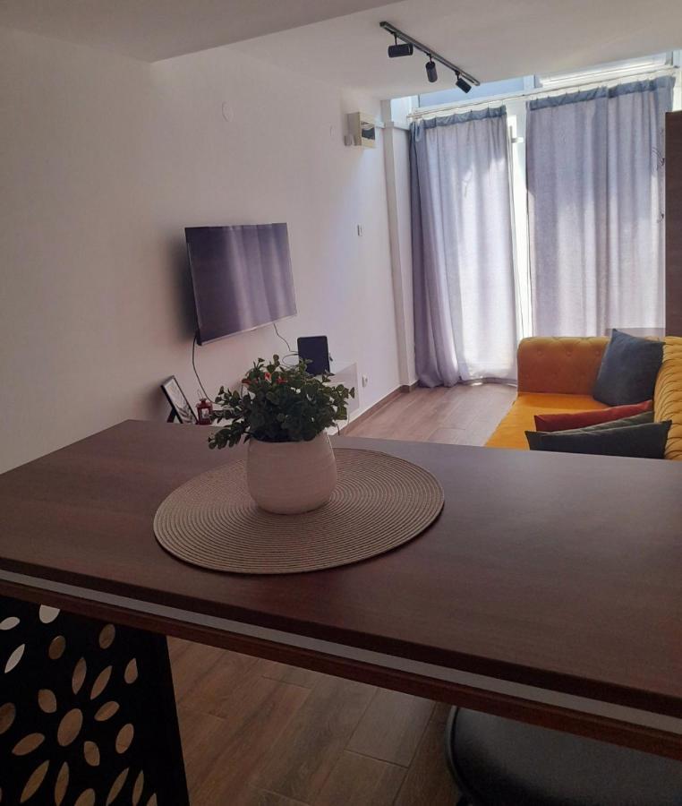 Limone Apartmani Nis Exterior photo