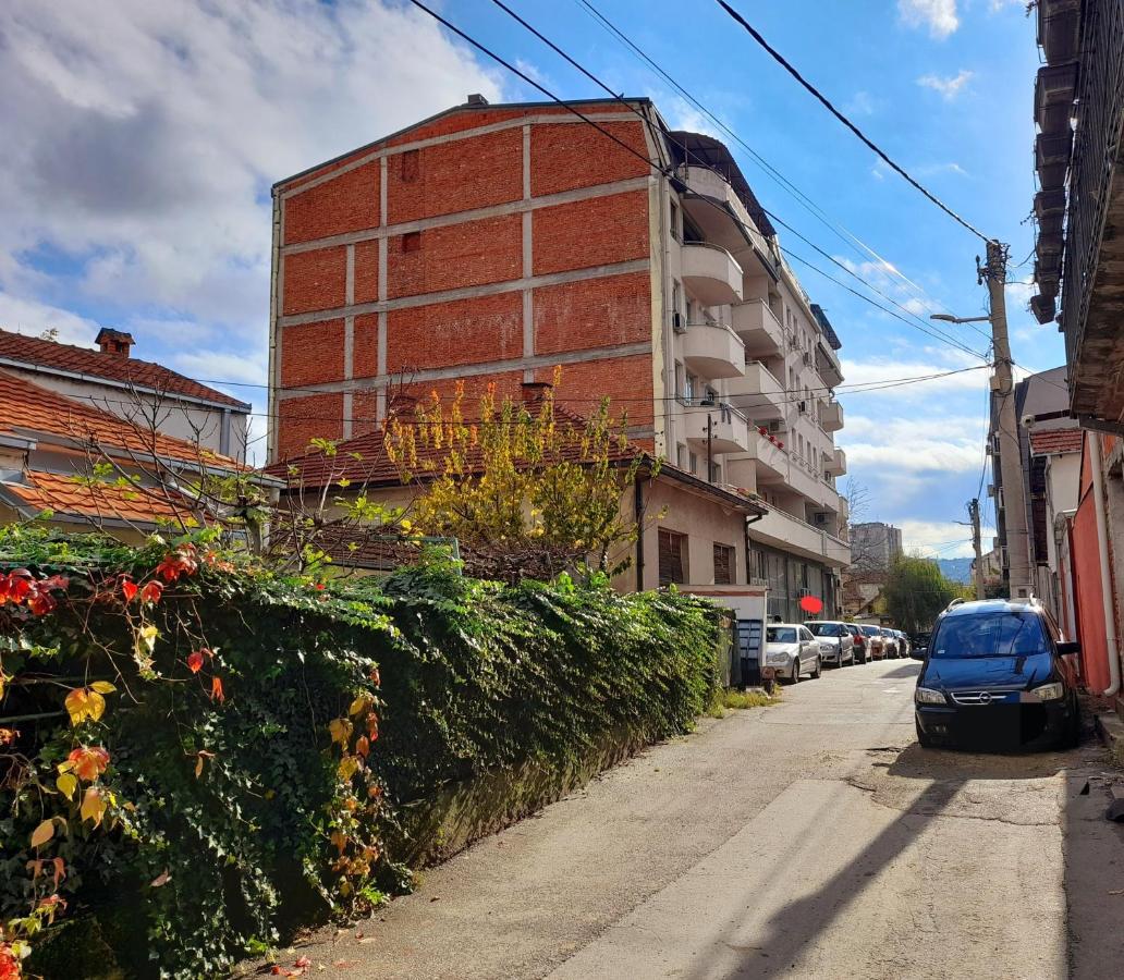 Limone Apartmani Nis Exterior photo